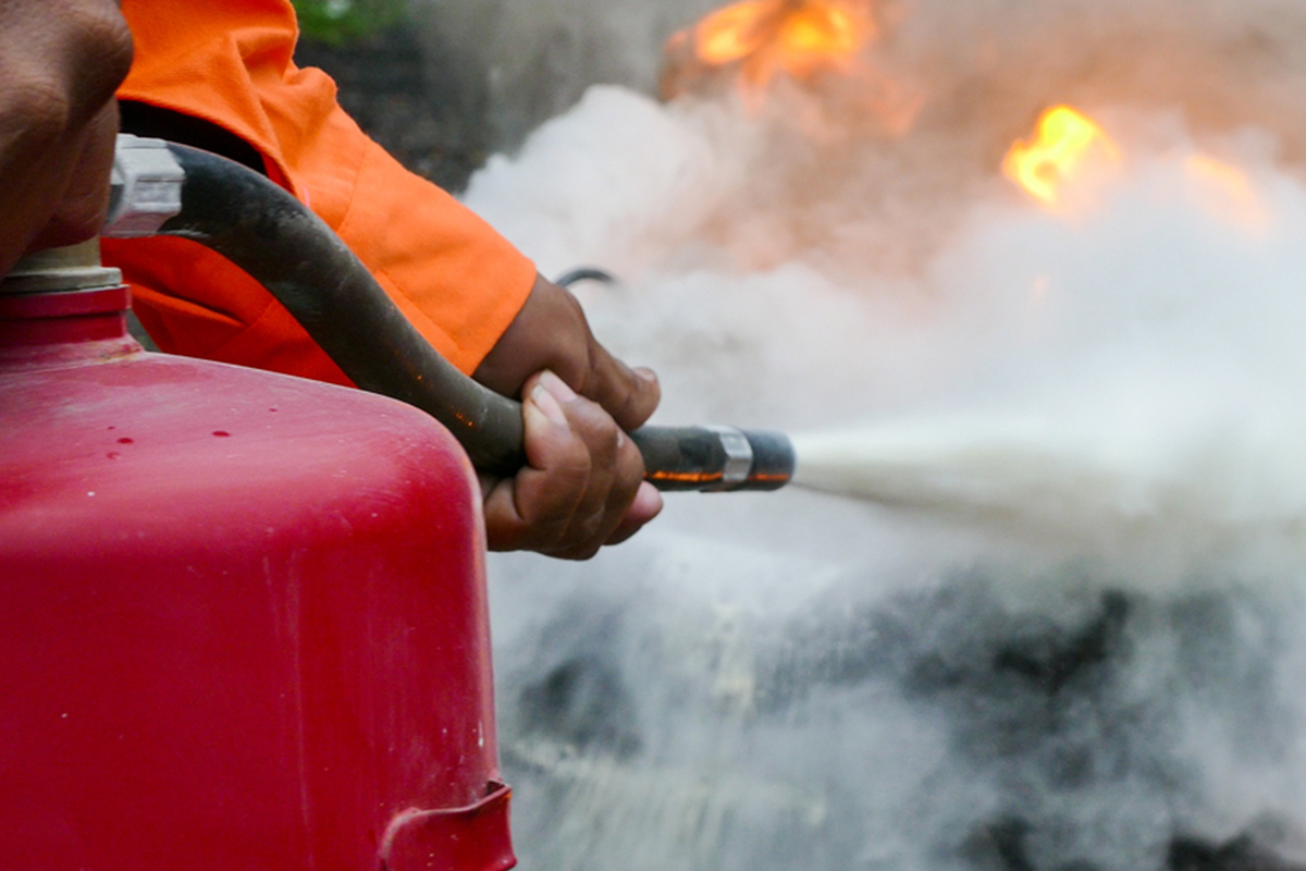 Batterie al litio: come spegnere un incendio?